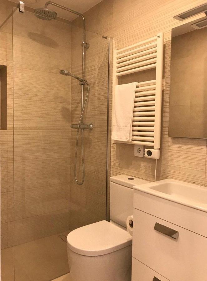 Nuevo Apartamento Moderno Elisa - A 80 Metros De La Playa Para 5 Personas Sant Feliu de Guíxols Eksteriør billede